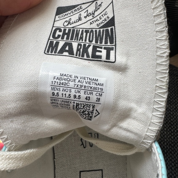 Converse Chuck Taylor All Star 70 Hi - Chinatown Market NBA Los Angeles Lakers - Picture 7 of 9